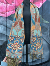 Load image into Gallery viewer, Hawkins
