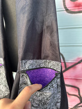 Load image into Gallery viewer, DemoDog
