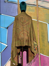 Load image into Gallery viewer, Flapdoodle
