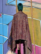 Load image into Gallery viewer, Gigglemug
