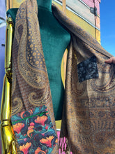 Load image into Gallery viewer, Cattywampus
