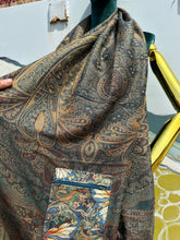 Load image into Gallery viewer, Earthy Stashmina
