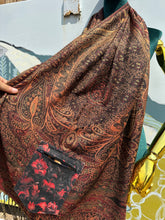Load image into Gallery viewer, Red Garden Stashmina
