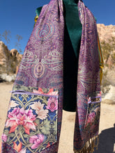 Load image into Gallery viewer, Purple Flower Stashmina
